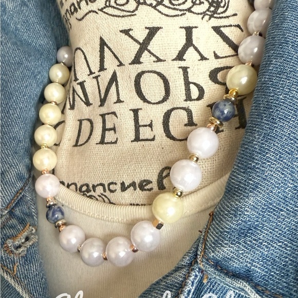 Chunky pearls and sodalite beaded necklace - Picture 5 of 6